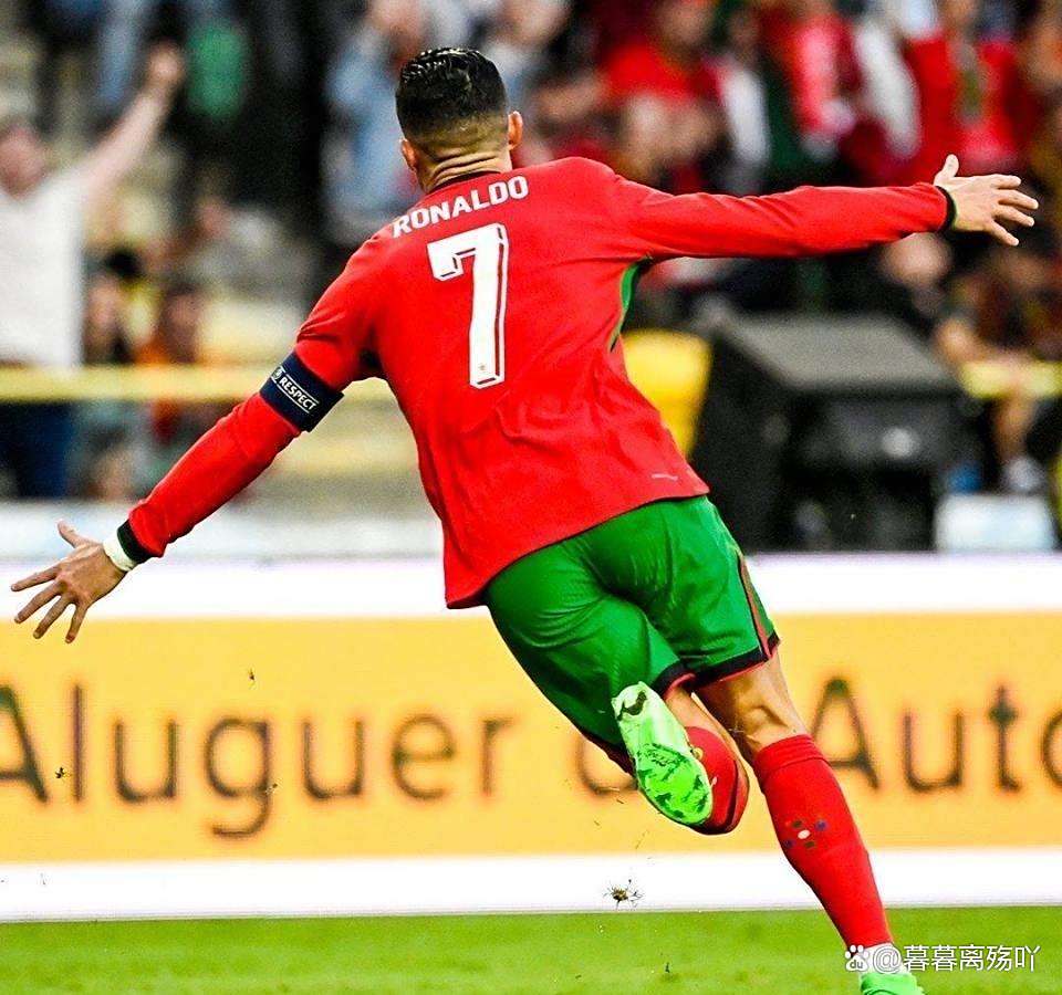 关于C罗官方宣布出色发挥新规，瑞士队引发争议！的信息