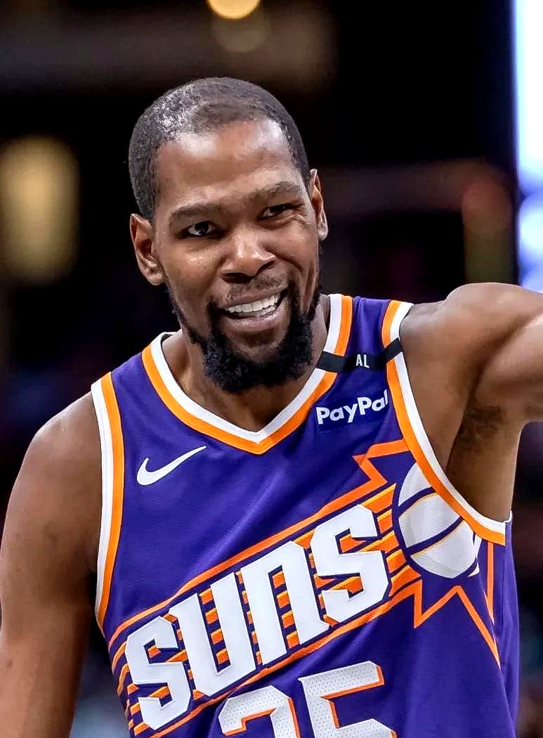 上海申花足球队员照片 上海申花足球队员照片